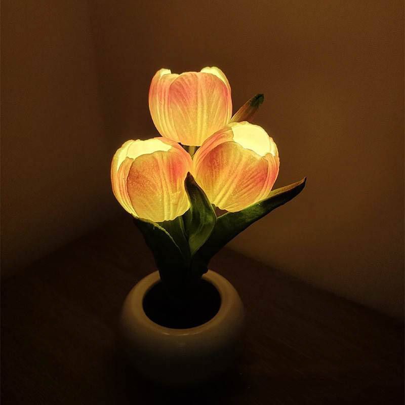 Lampe LED en forme de tulipe