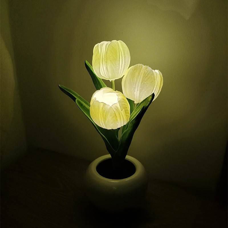 Lampe LED en forme de tulipe