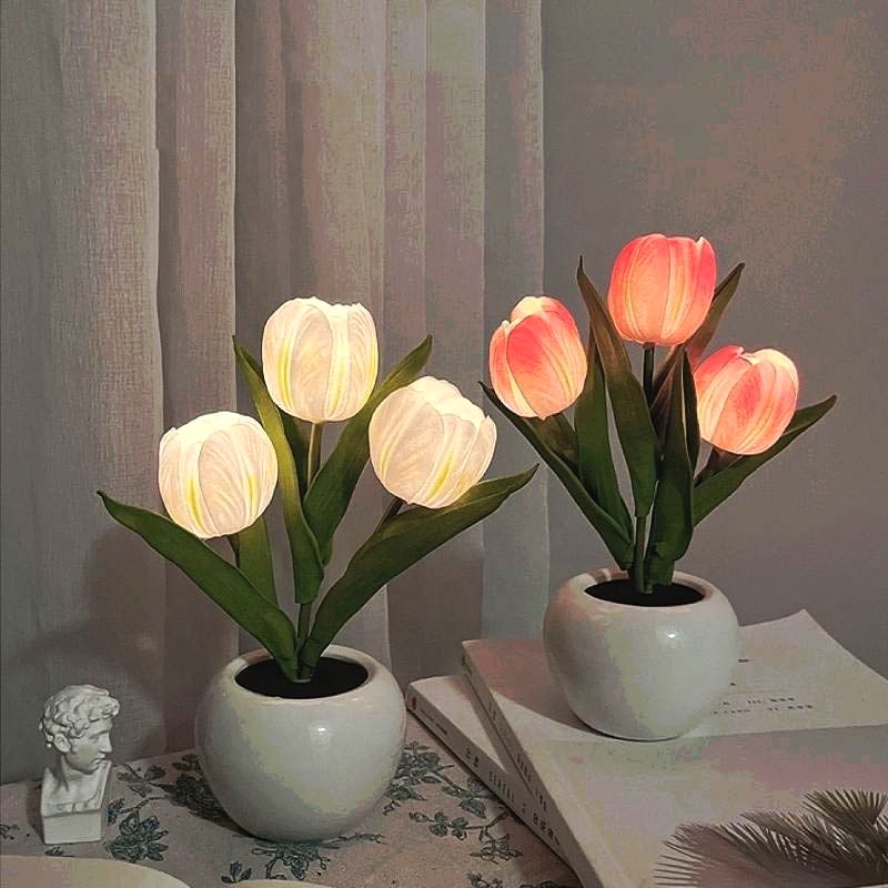 Lampe LED en forme de tulipe