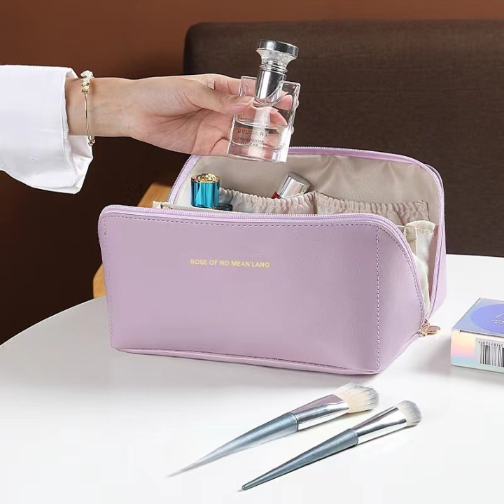 Mallette cosmétique portable de grande capacité