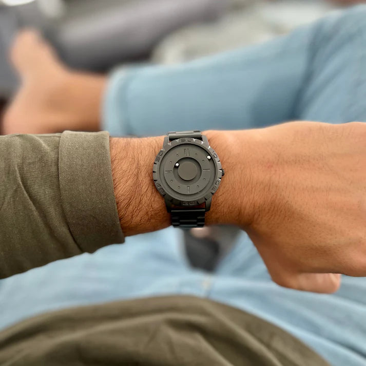 Montre à quartz magnétique pour homme
