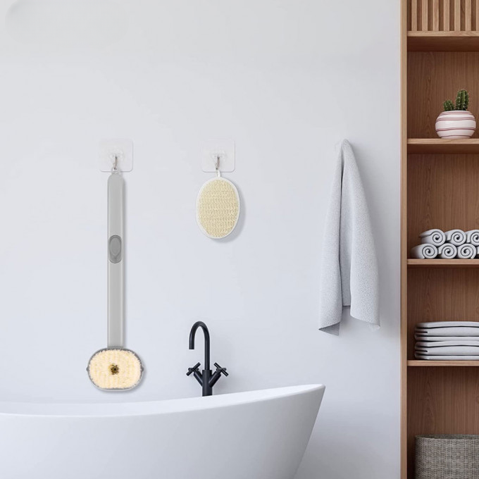 Brosse de bain avec distributeur de savon