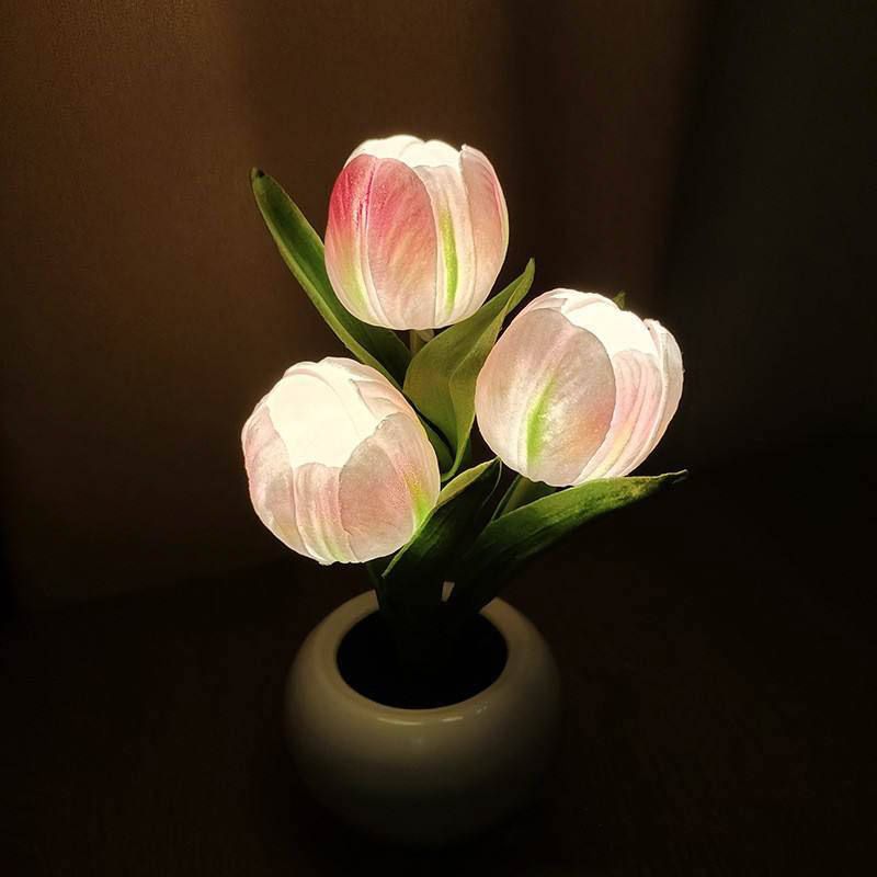 Lampe LED en forme de tulipe