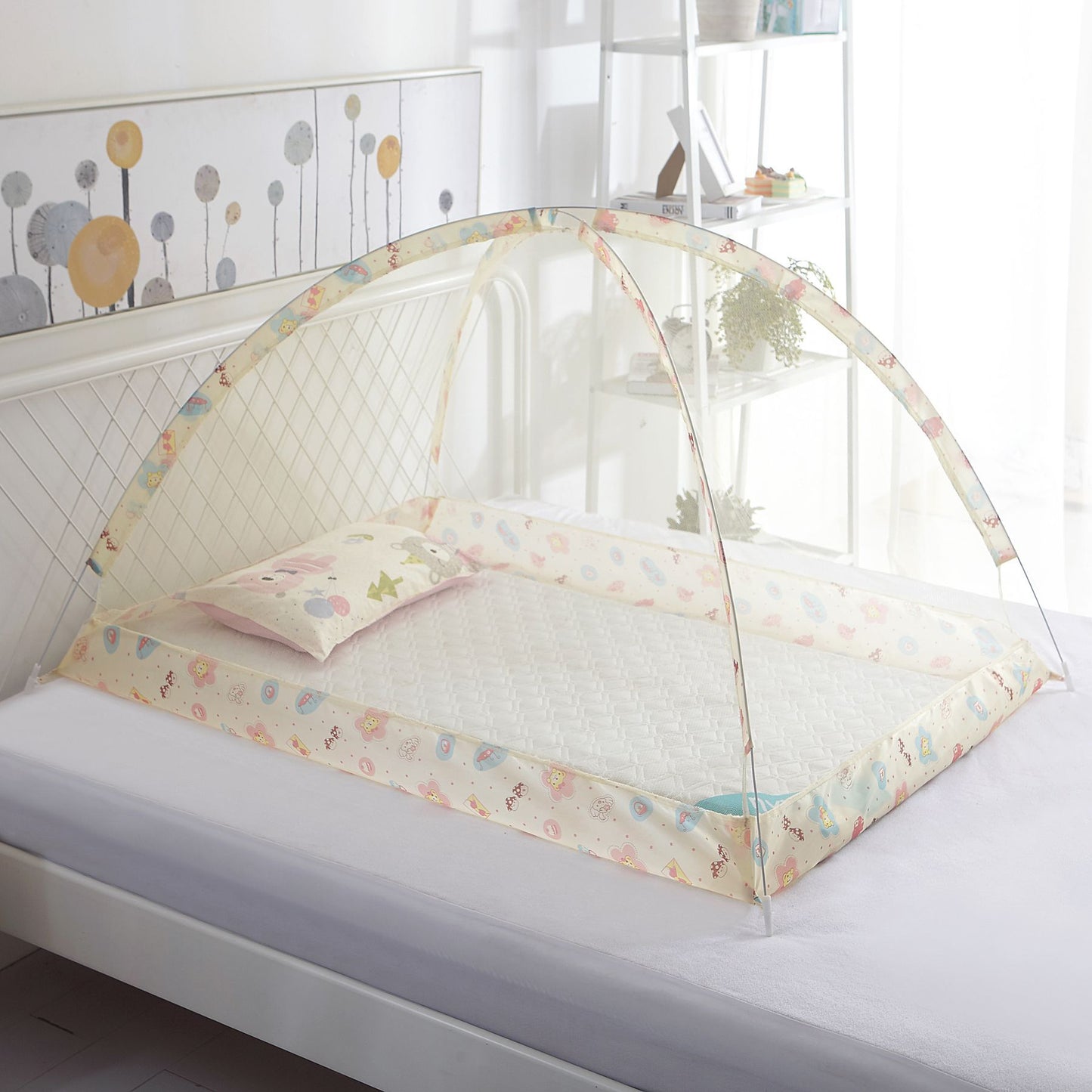 Moustiquaire SoftShield Pro™ — Protection Ultra-Douce pour Lit de Bébé