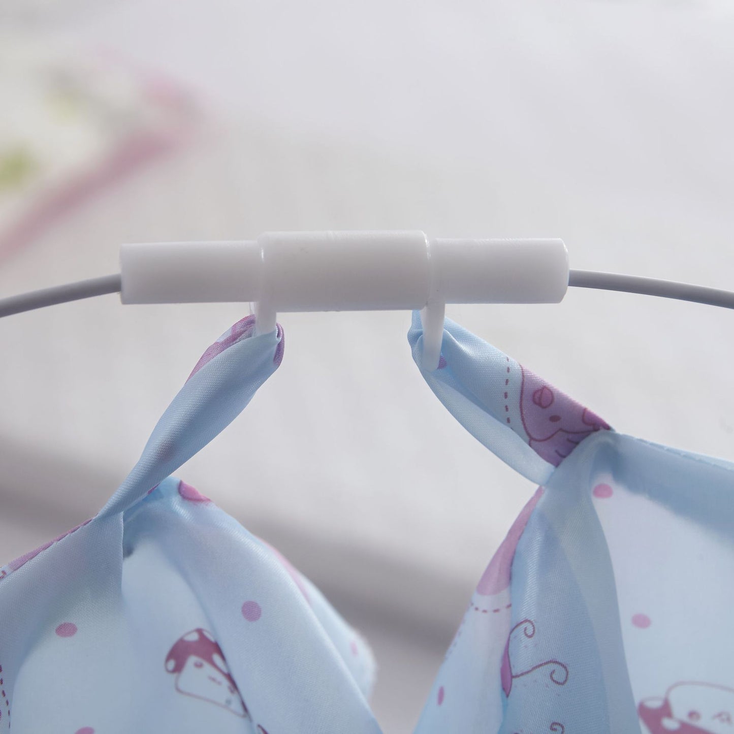 Moustiquaire SoftShield Pro™ — Protection Ultra-Douce pour Lit de Bébé